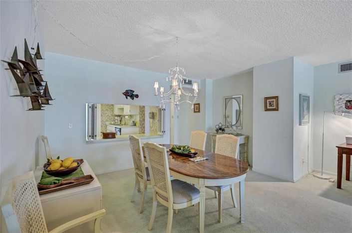 Image No.17-2 Bed Property for sale