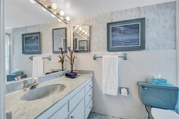 Image No.35-2 Bed Property for sale