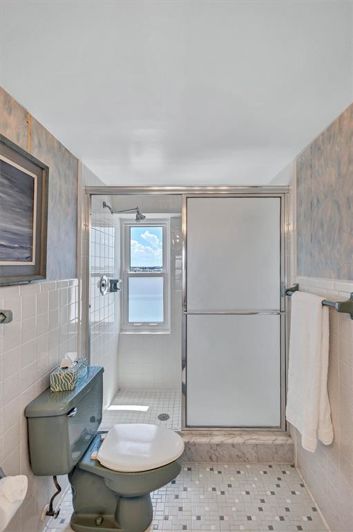 Image No.37-2 Bed Property for sale