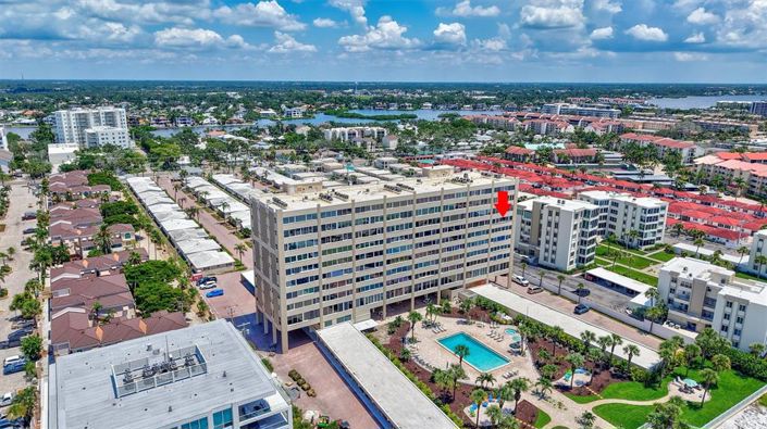 Image No.4-2 Bed Property for sale