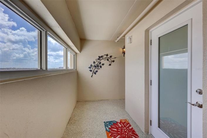 Image No.5-2 Bed Property for sale