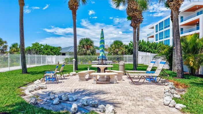 Image No.52-2 Bed Property for sale