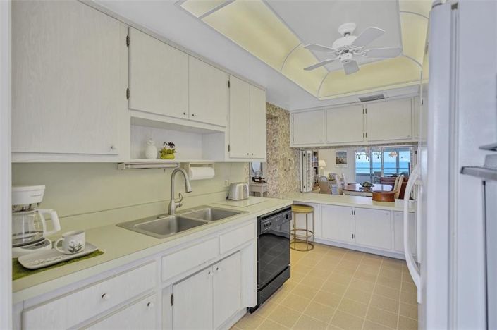 Image No.8-2 Bed Property for sale