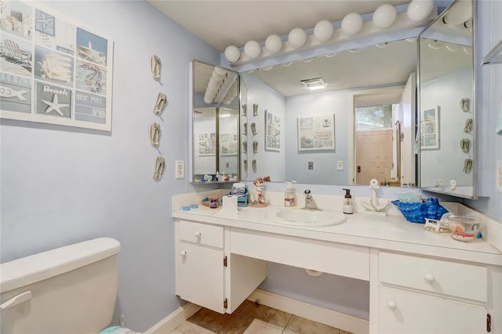 Image No.13-2 Bed Townhouse for sale