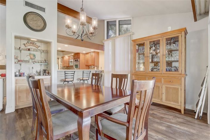 Image No.5-2 Bed Townhouse for sale