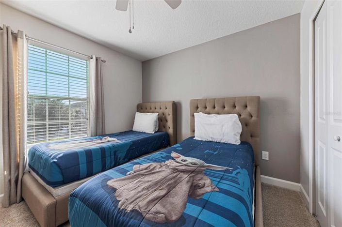 Image No.37-6 Bed Property for sale