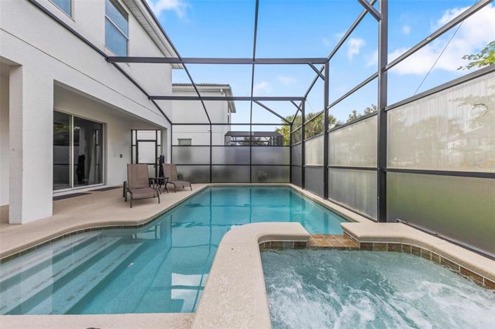 Image No.45-6 Bed Property for sale