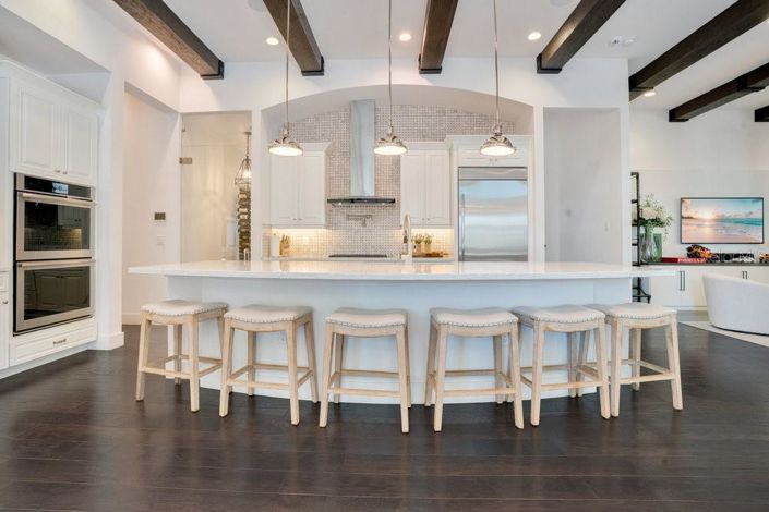 Image No.10-3 Bed Property for sale