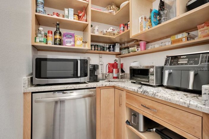 Image No.18-3 Bed Property for sale