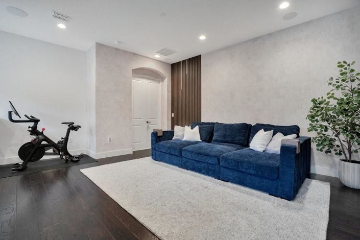 Image No.31-3 Bed Property for sale