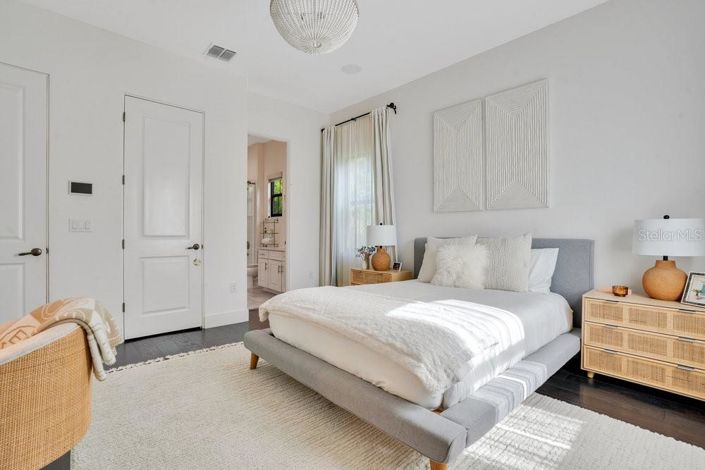 Image No.39-3 Bed Property for sale