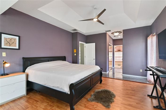 Image No.24-3 Bed Property for sale