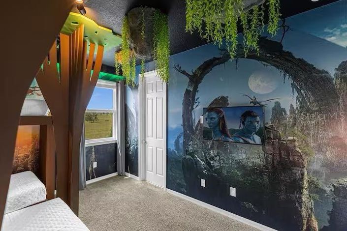 Image No.32-9 Bed Property for sale