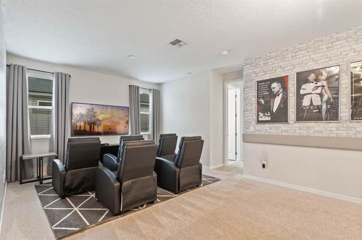 Image No.38-9 Bed Property for sale