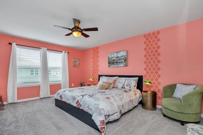 Image No.28-5 Bed Townhouse for sale