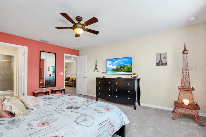 Image No.29-5 Bed Townhouse for sale