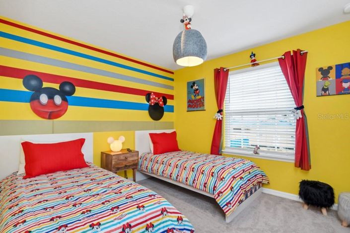 Image No.37-5 Bed Townhouse for sale