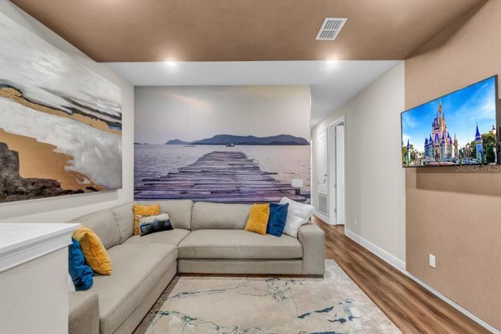 Image No.29-6 Bed Property for sale