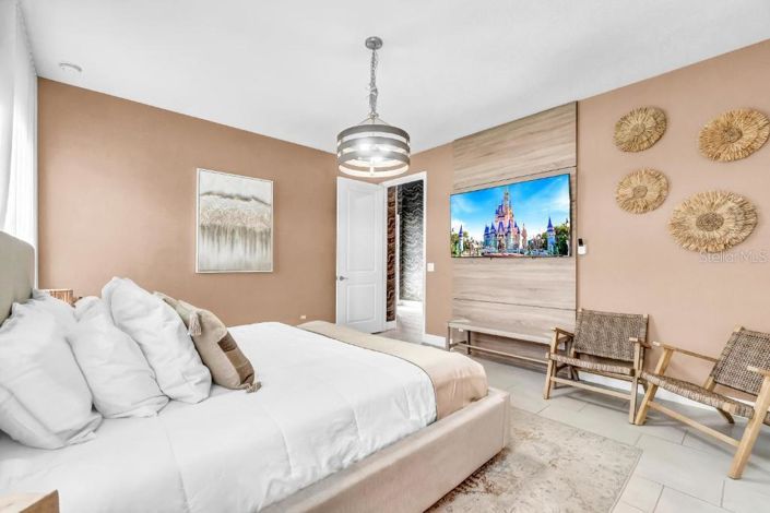 Image No.31-6 Bed Property for sale