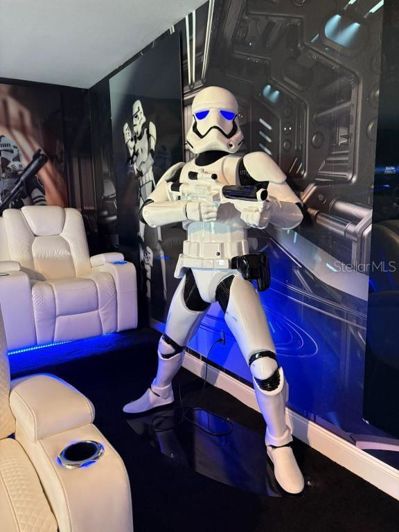 Image No.35-6 Bed Property for sale