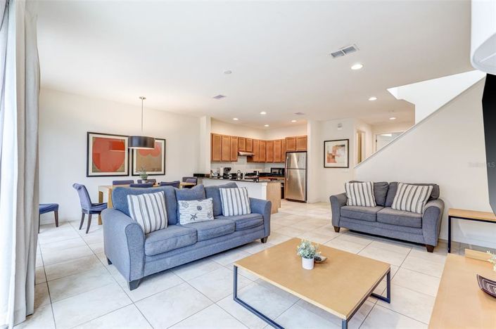 Image No.18-3 Bed Townhouse for sale