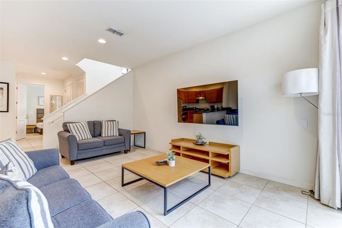 Image No.20-3 Bed Townhouse for sale