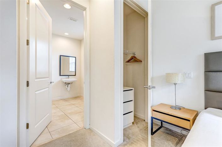 Image No.30-3 Bed Townhouse for sale