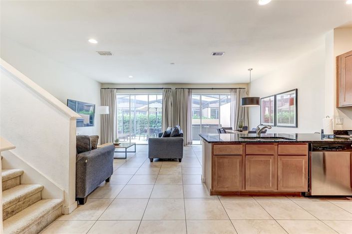 Image No.6-3 Bed Townhouse for sale