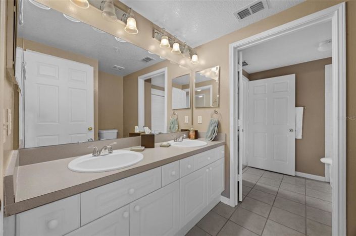 Image No.21-4 Bed Property for sale