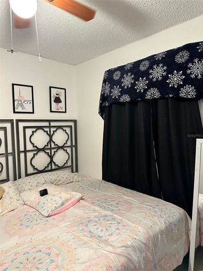 Image No.17-3 Bed Property for sale