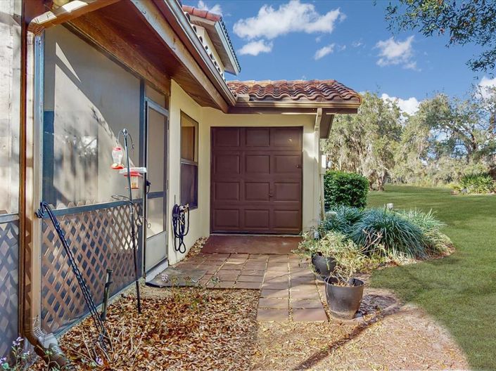 Image No.28-2 Bed Townhouse for sale