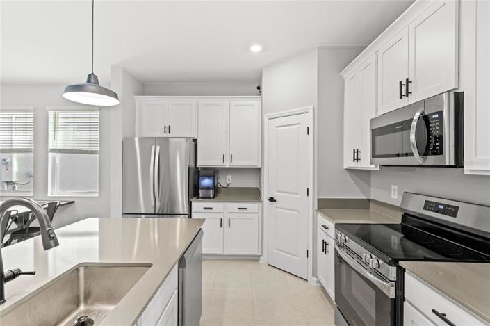 Image No.12-4 Bed Property for sale