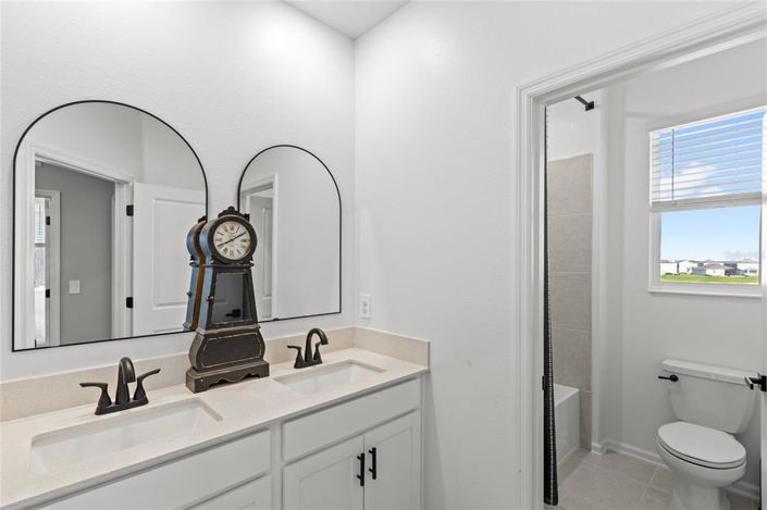 Image No.24-4 Bed Property for sale