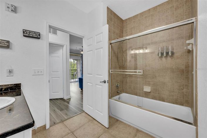 Image No.25-3 Bed Property for sale