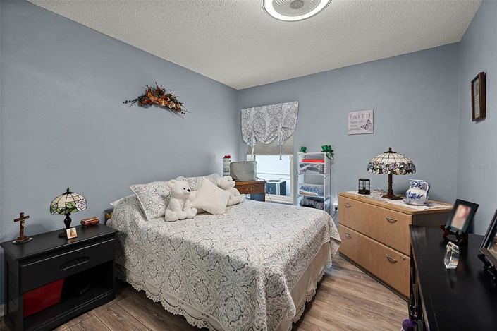 Image No.14-4 Bed Property for sale