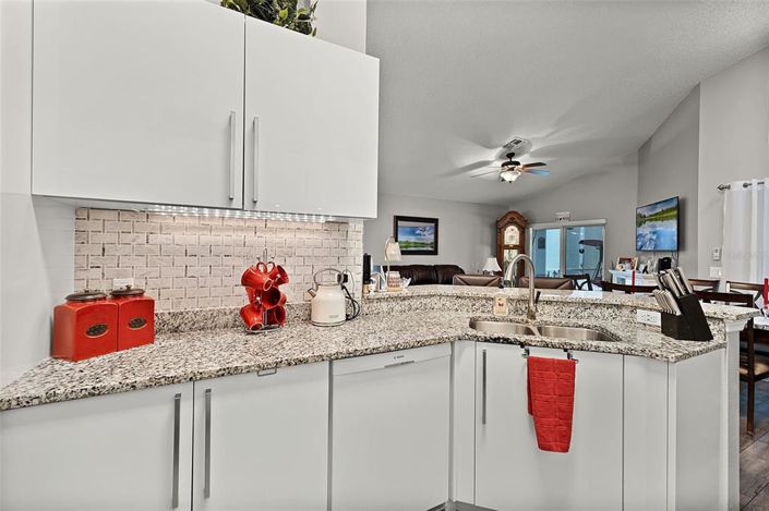 Image No.6-4 Bed Property for sale