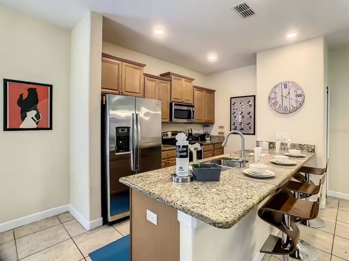 Image No.14-5 Bed Townhouse for sale