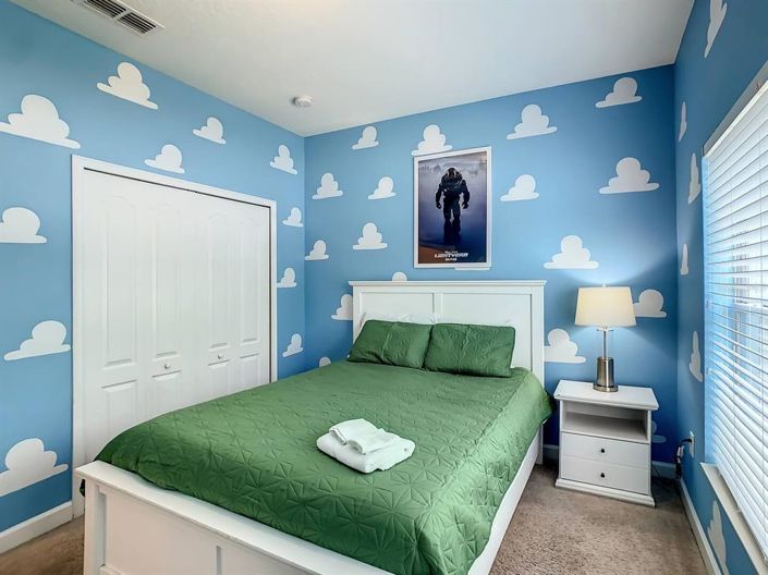 Image No.16-5 Bed Townhouse for sale