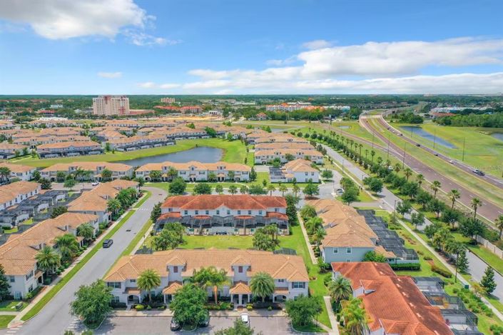 Image No.3-5 Bed Townhouse for sale