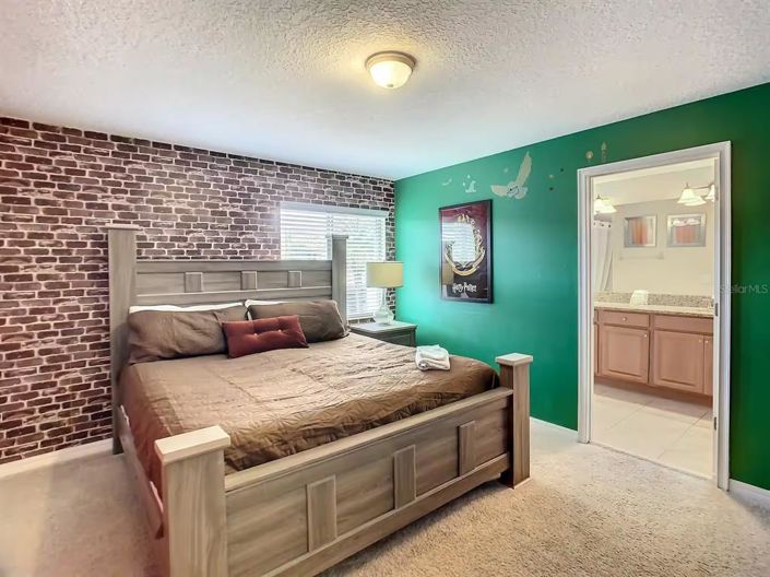 Image No.30-5 Bed Townhouse for sale