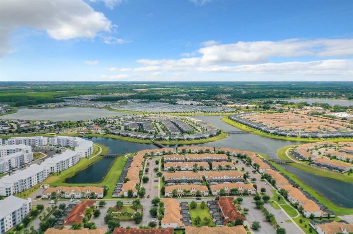 Image No.44-5 Bed Townhouse for sale