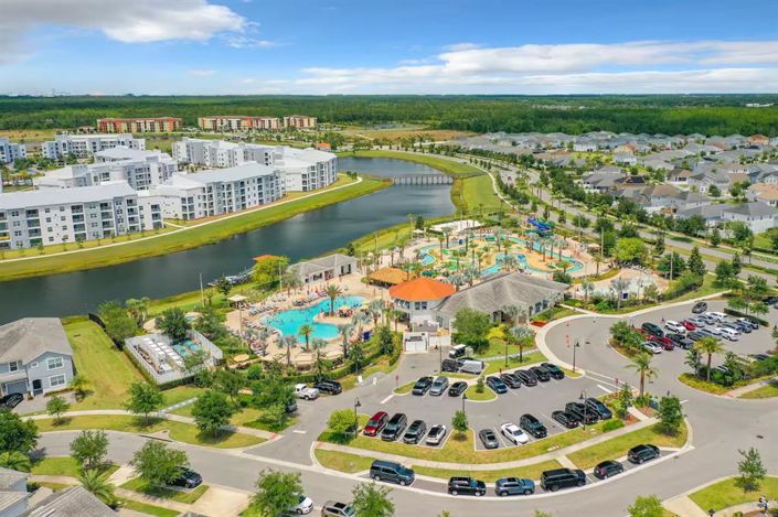 Image No.46-5 Bed Townhouse for sale