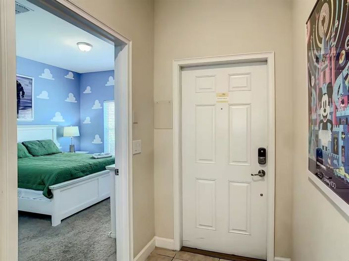 Image No.5-5 Bed Townhouse for sale