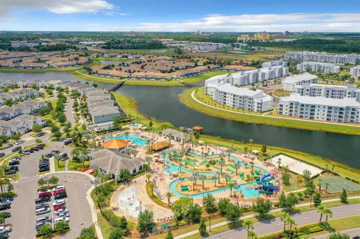 Image No.50-5 Bed Townhouse for sale