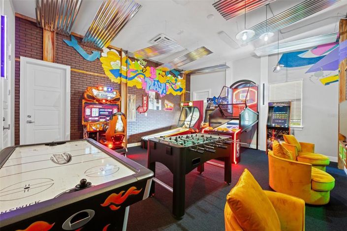 Image No.28-10 Bed Property for sale