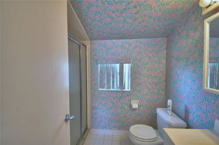 Image No.25-2 Bed Townhouse for sale