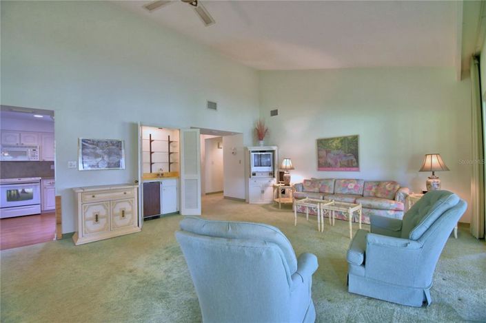 Image No.28-2 Bed Townhouse for sale