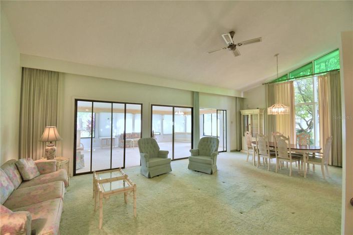 Image No.31-2 Bed Townhouse for sale