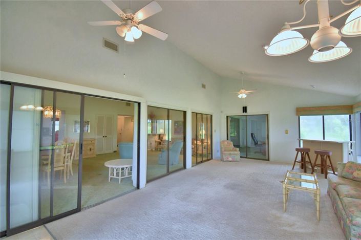 Image No.39-2 Bed Townhouse for sale