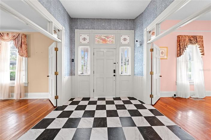 Image No.16-4 Bed Property for sale